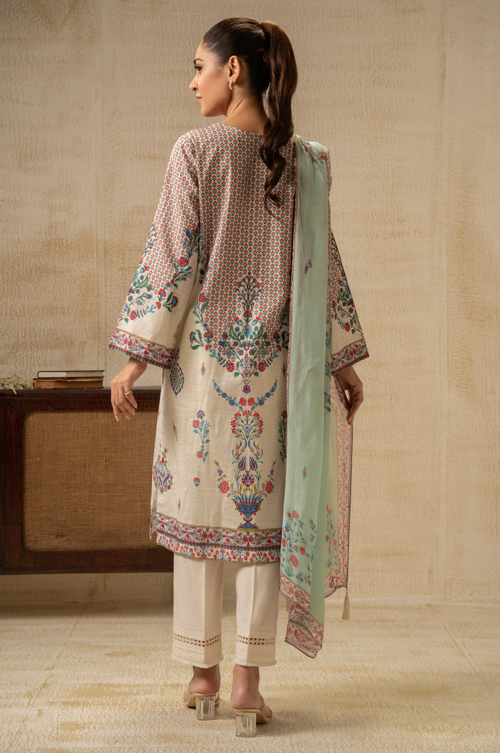 Zeen | Winter 25 | WFM35882