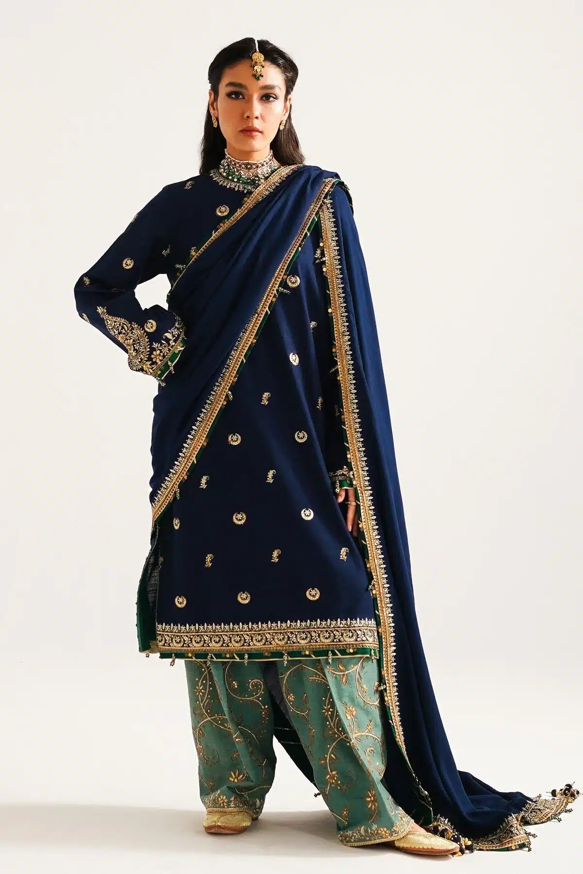 Zara ShahJahan | Winter Shawl 23 | WS23-D1 - Khanumjan  Pakistani Clothes and Designer Dresses in UK, USA 