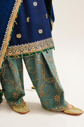 Zara ShahJahan | Winter Shawl 23 | WS23-D1 - Khanumjan  Pakistani Clothes and Designer Dresses in UK, USA 