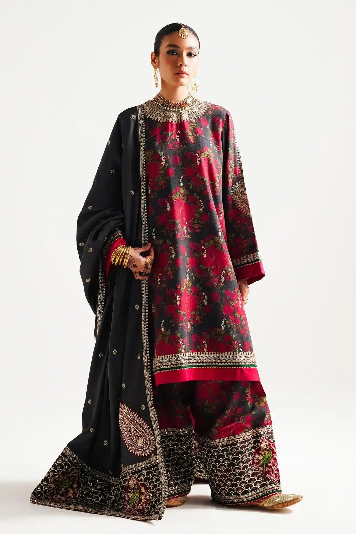 Zara ShahJahan | Winter Shawl 23 | WS23-D3 - Khanumjan  Pakistani Clothes and Designer Dresses in UK, USA 