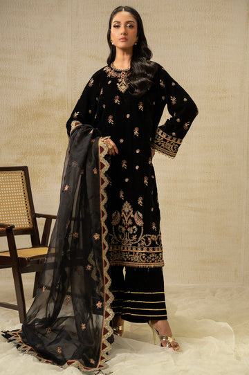 Zeen | Winter 25 | WUM35861