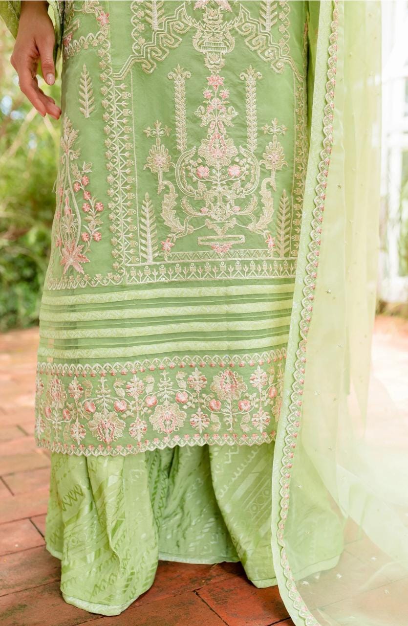 Maryum N Maria | Sorina Luxury Chiffon 23 | Lilly Green (MW23-506) - Khanumjan  Pakistani Clothes and Designer Dresses in UK, USA 