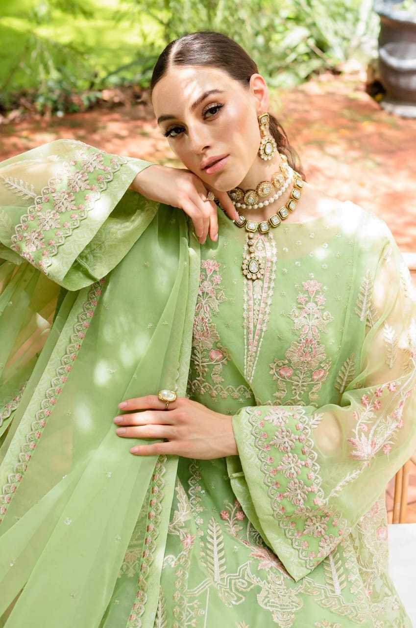 Maryum N Maria | Sorina Luxury Chiffon 23 | Lilly Green (MW23-506) - Khanumjan  Pakistani Clothes and Designer Dresses in UK, USA 