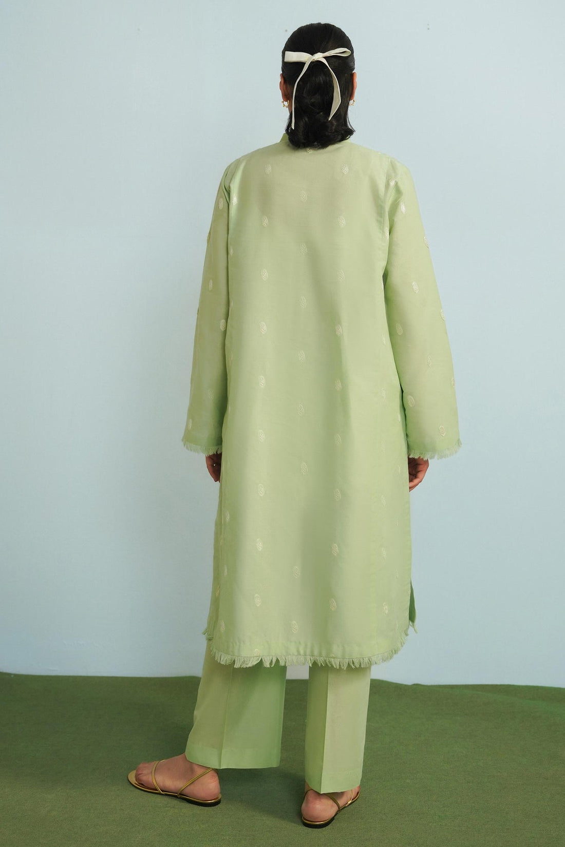 Zara Shahjahan | Basics 2024 | ZKT-1301