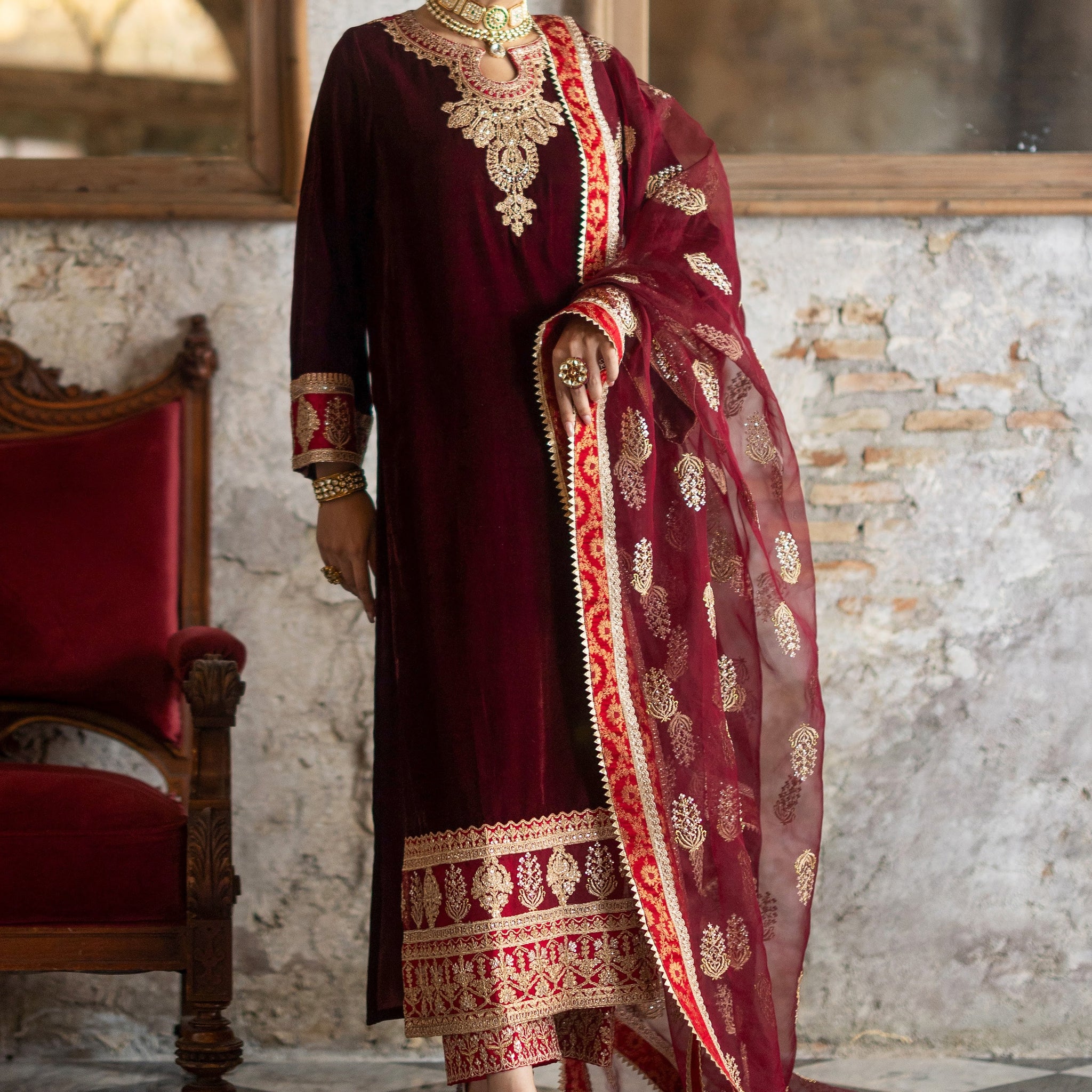 Zainab Chottani | Velvet Formals 24 | Neesa