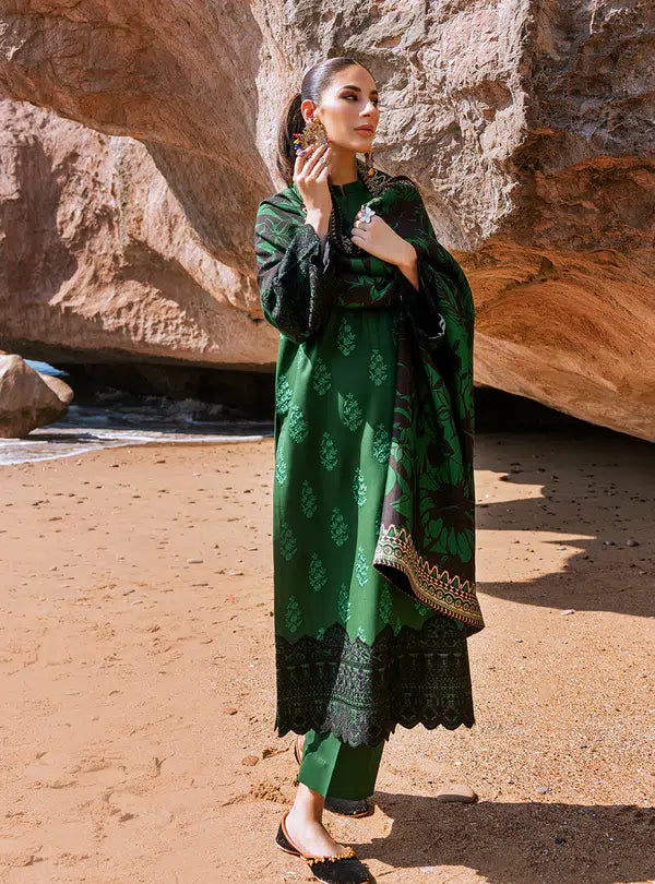 Zainab Chottani | Winter Shawls |  Elif - Khanumjan  Pakistani Clothes and Designer Dresses in UK, USA 