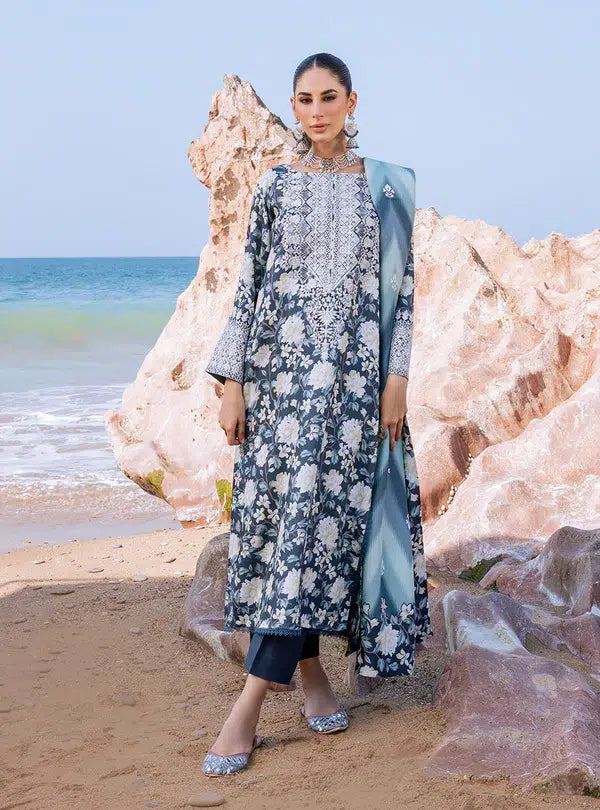 Zainab Chottani | Winter Shawls | Kinara - Khanumjan  Pakistani Clothes and Designer Dresses in UK, USA 