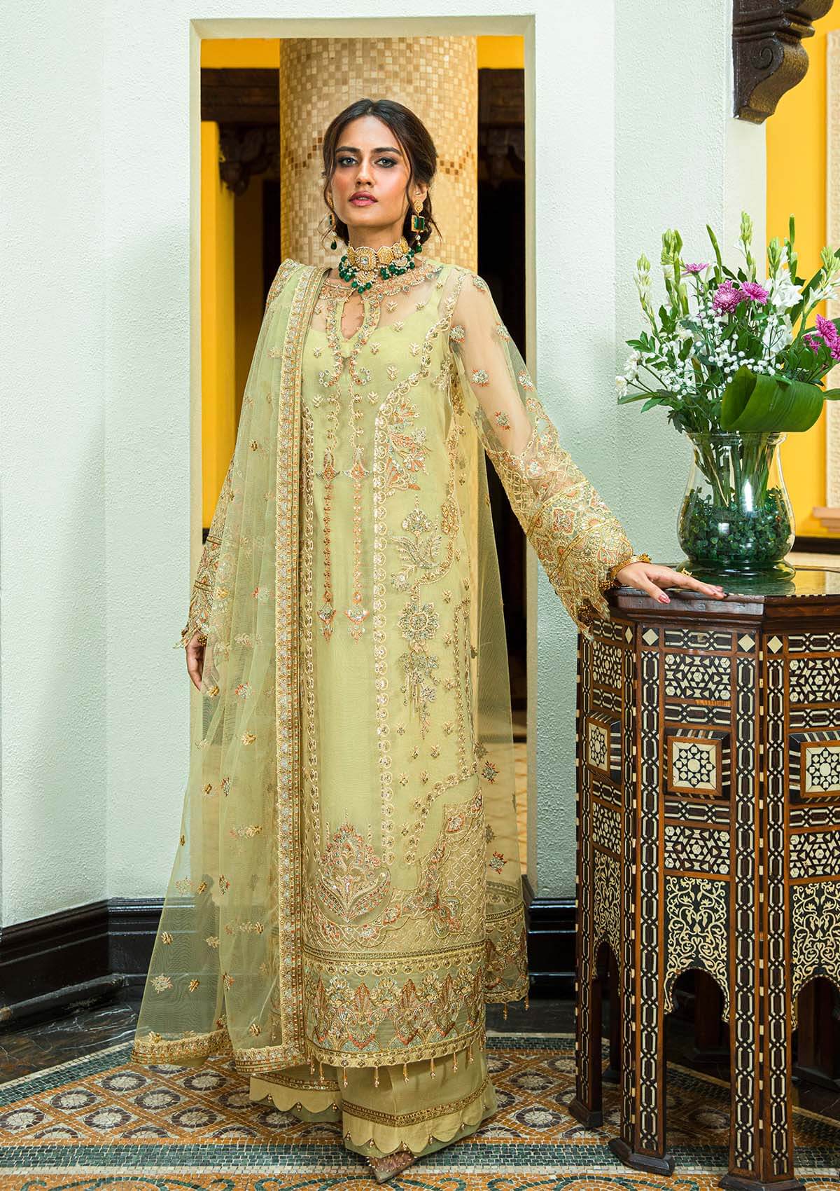 Aik Atelier | Formals Collection | GLOSSIER - LOOK 05 - Khanumjan  Pakistani Clothes and Designer Dresses in UK, USA 