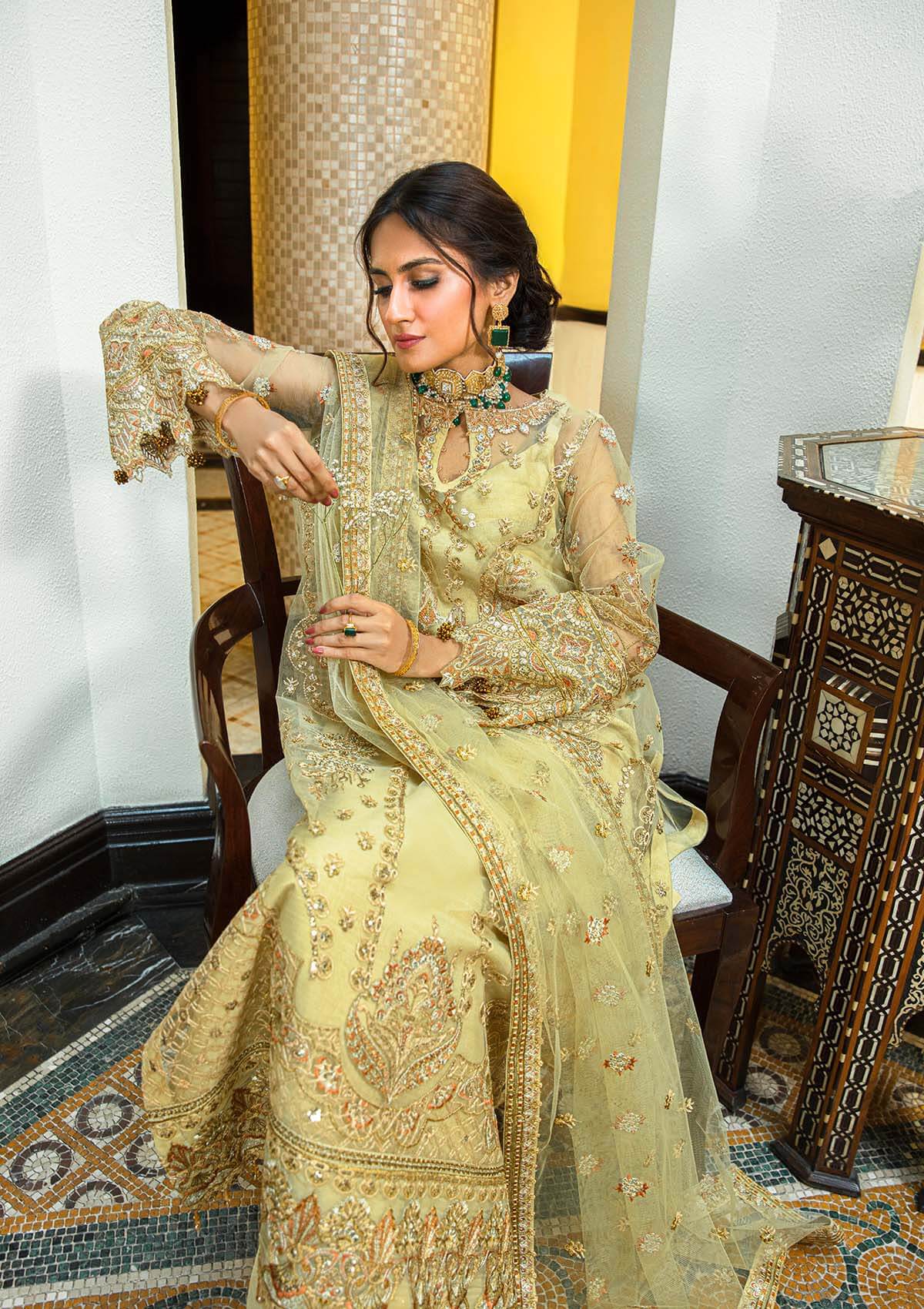 Aik Atelier | Formals Collection | GLOSSIER - LOOK 05 - Khanumjan  Pakistani Clothes and Designer Dresses in UK, USA 