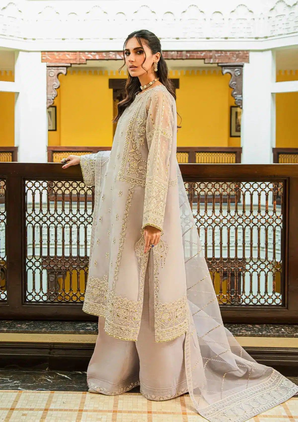 Aik Atelier | Formals Collection | GLOSSIER - LOOK 07 - Khanumjan  Pakistani Clothes and Designer Dresses in UK, USA 