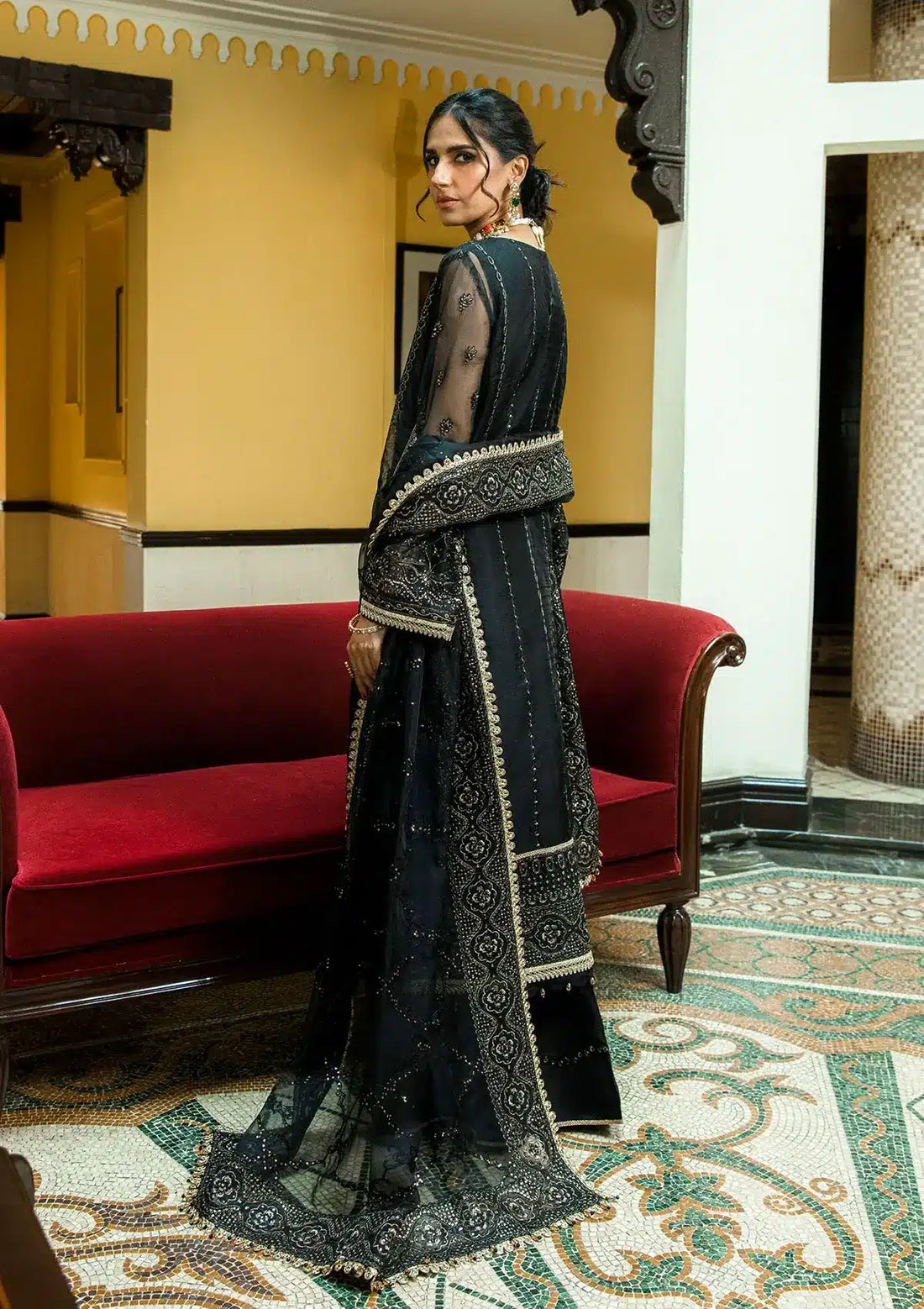 Aik Atelier | Formals Collection | GLOSSIER - LOOK 08 - Khanumjan  Pakistani Clothes and Designer Dresses in UK, USA 