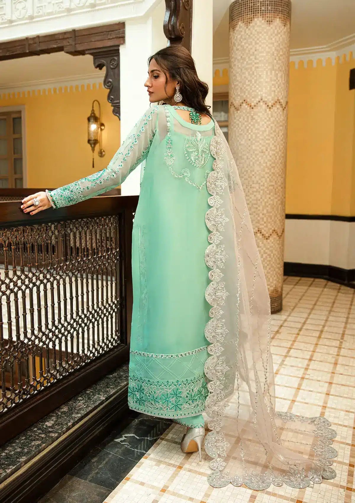 Aik Atelier | Formals Collection | GLOSSIER - LOOK 10 - Khanumjan  Pakistani Clothes and Designer Dresses in UK, USA 