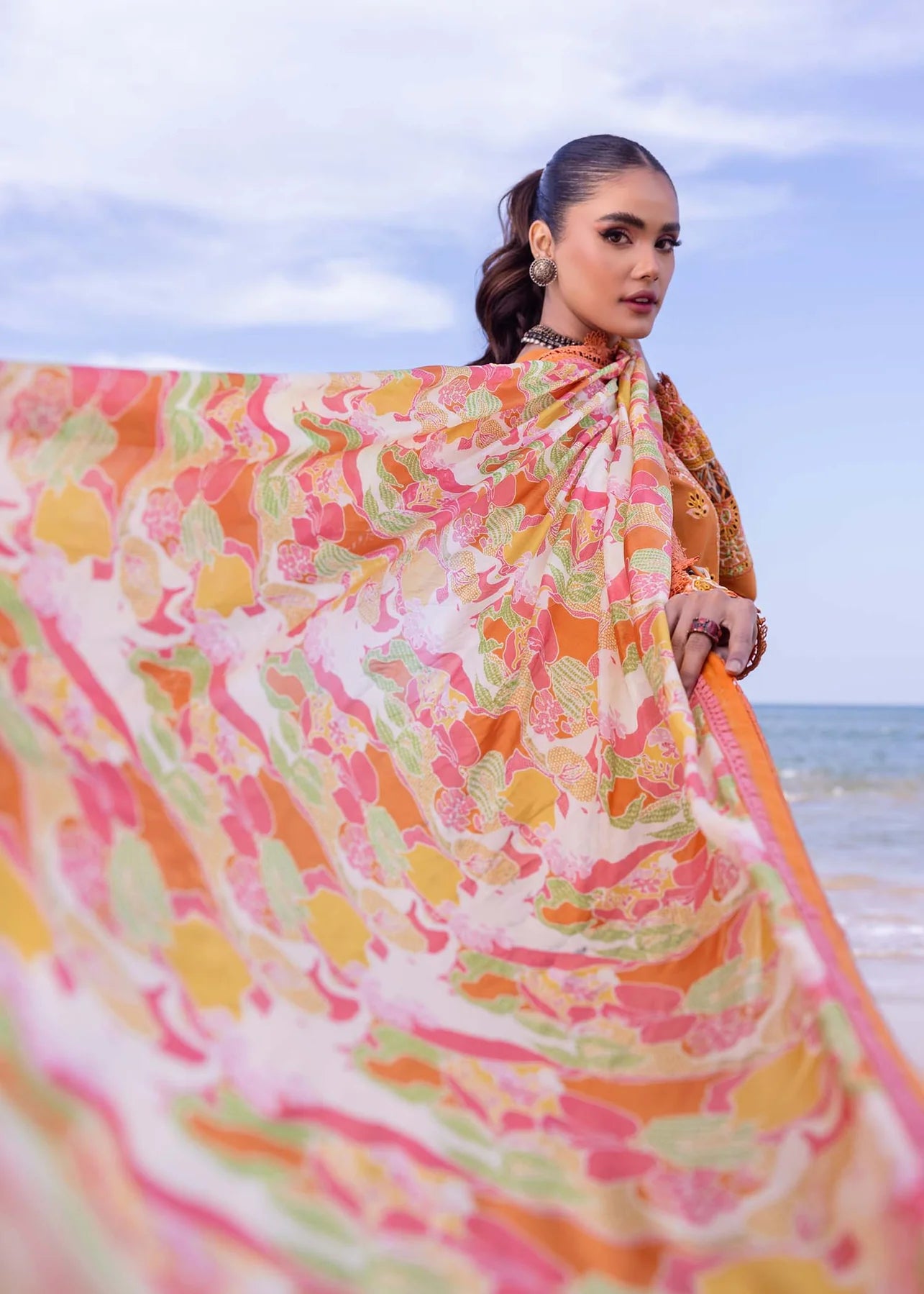 Akbar Aslam | Oasis Lawn 24 | Calla Lily - Khanumjan  Pakistani Clothes and Designer Dresses in UK, USA 