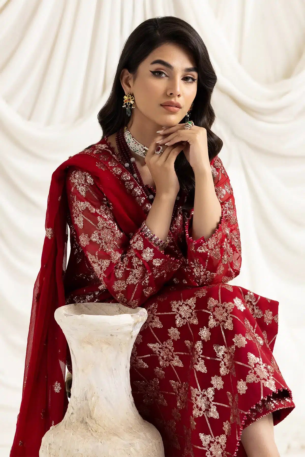 Alizeh | Dua Formals 23 | DUA-V02D02A-ALARA(RED) - Khanumjan  Pakistani Clothes and Designer Dresses in UK, USA 