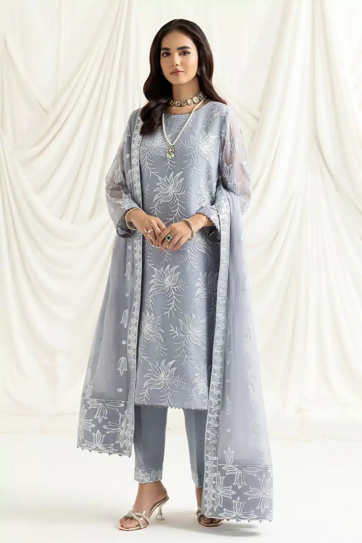 Alizeh | Dua Formals 23 | DUA-V02D05B-ELNAZ(GREY) - Khanumjan  Pakistani Clothes and Designer Dresses in UK, USA 