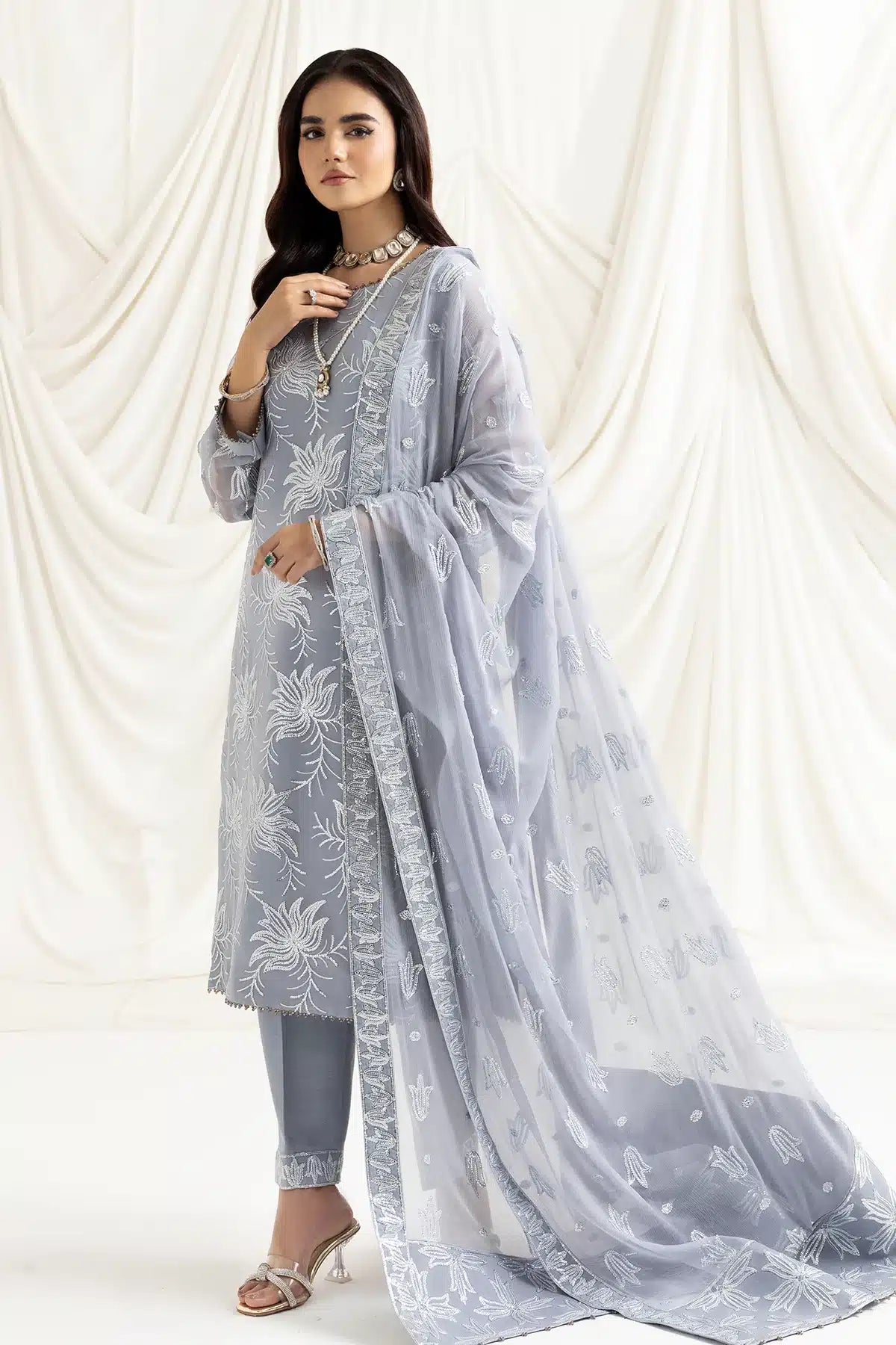 Alizeh | Dua Formals 23 | DUA-V02D05B-ELNAZ(GREY) - Khanumjan  Pakistani Clothes and Designer Dresses in UK, USA 