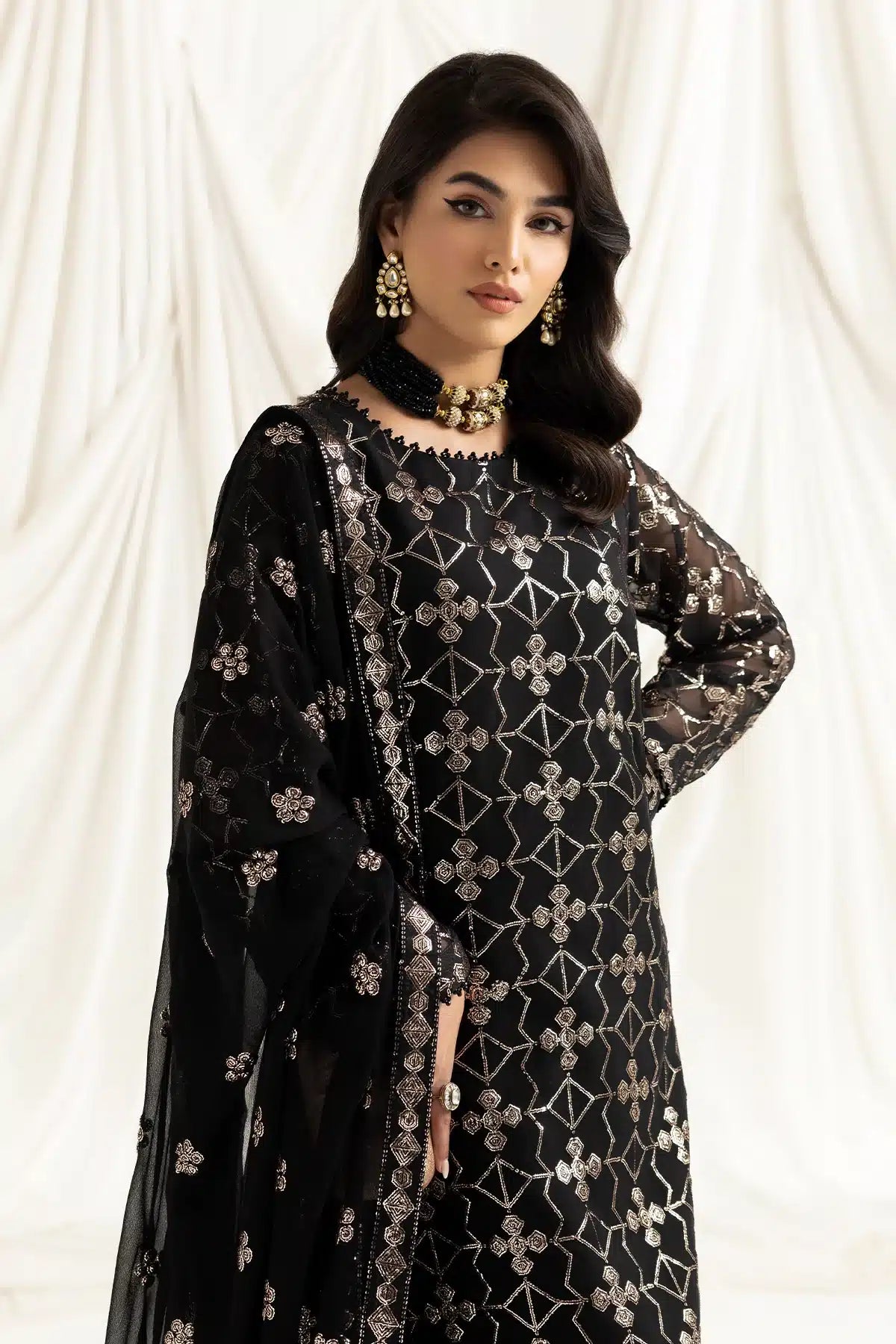 Alizeh | Dua Formals 23 | DUA-V02D04A-NAZIK(BLACK) - Khanumjan  Pakistani Clothes and Designer Dresses in UK, USA 