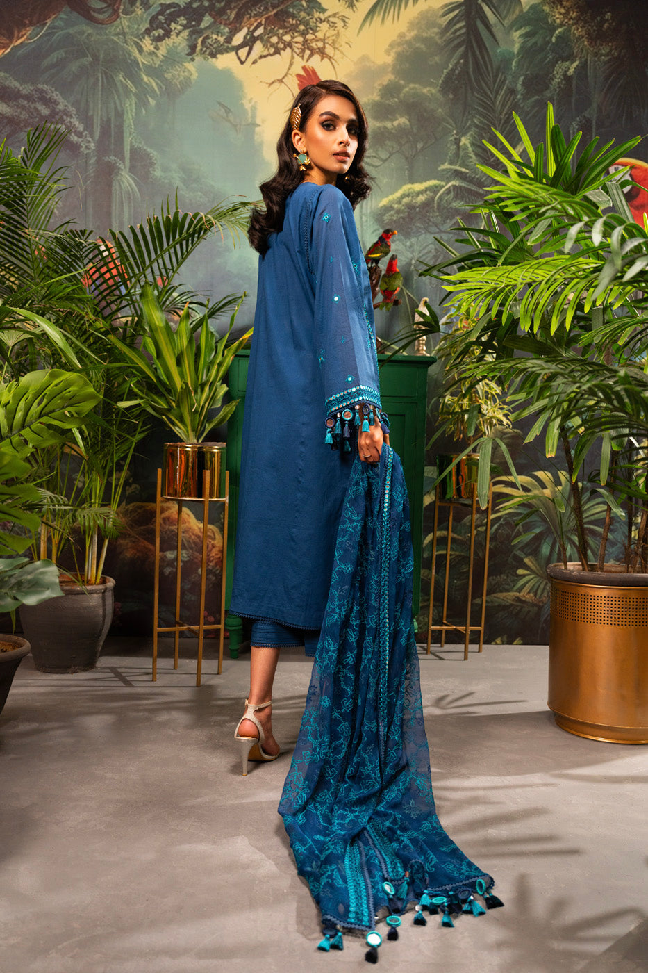 Alkaram | Luxury Lawn 24 | EC-07-24 - Khanumjan  Pakistani Clothes and Designer Dresses in UK, USA 