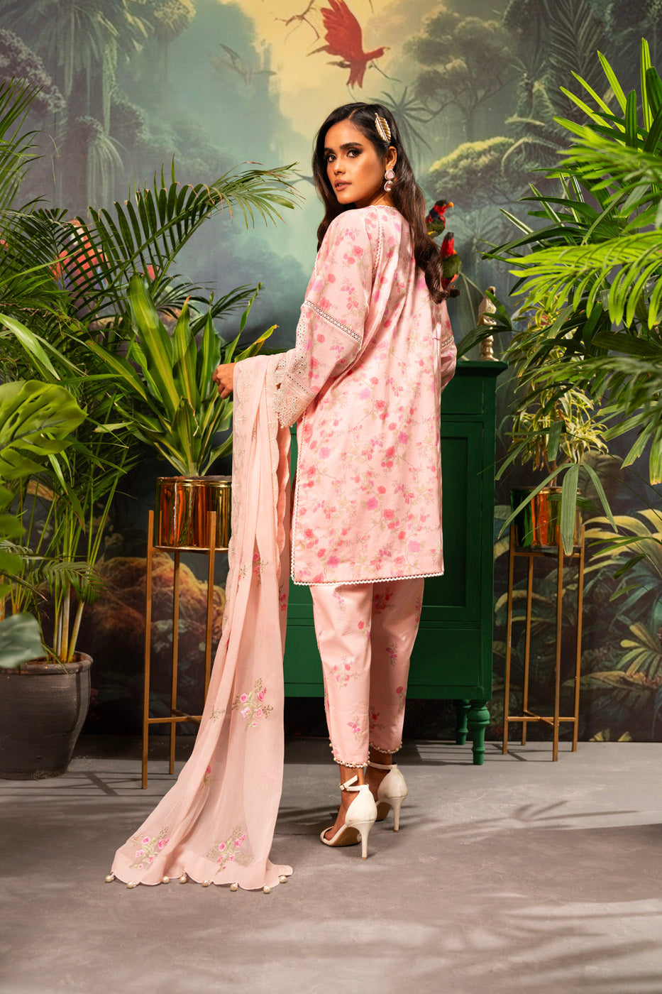 Alkaram | Luxury Lawn 24 | EC-01-24 - Khanumjan  Pakistani Clothes and Designer Dresses in UK, USA 