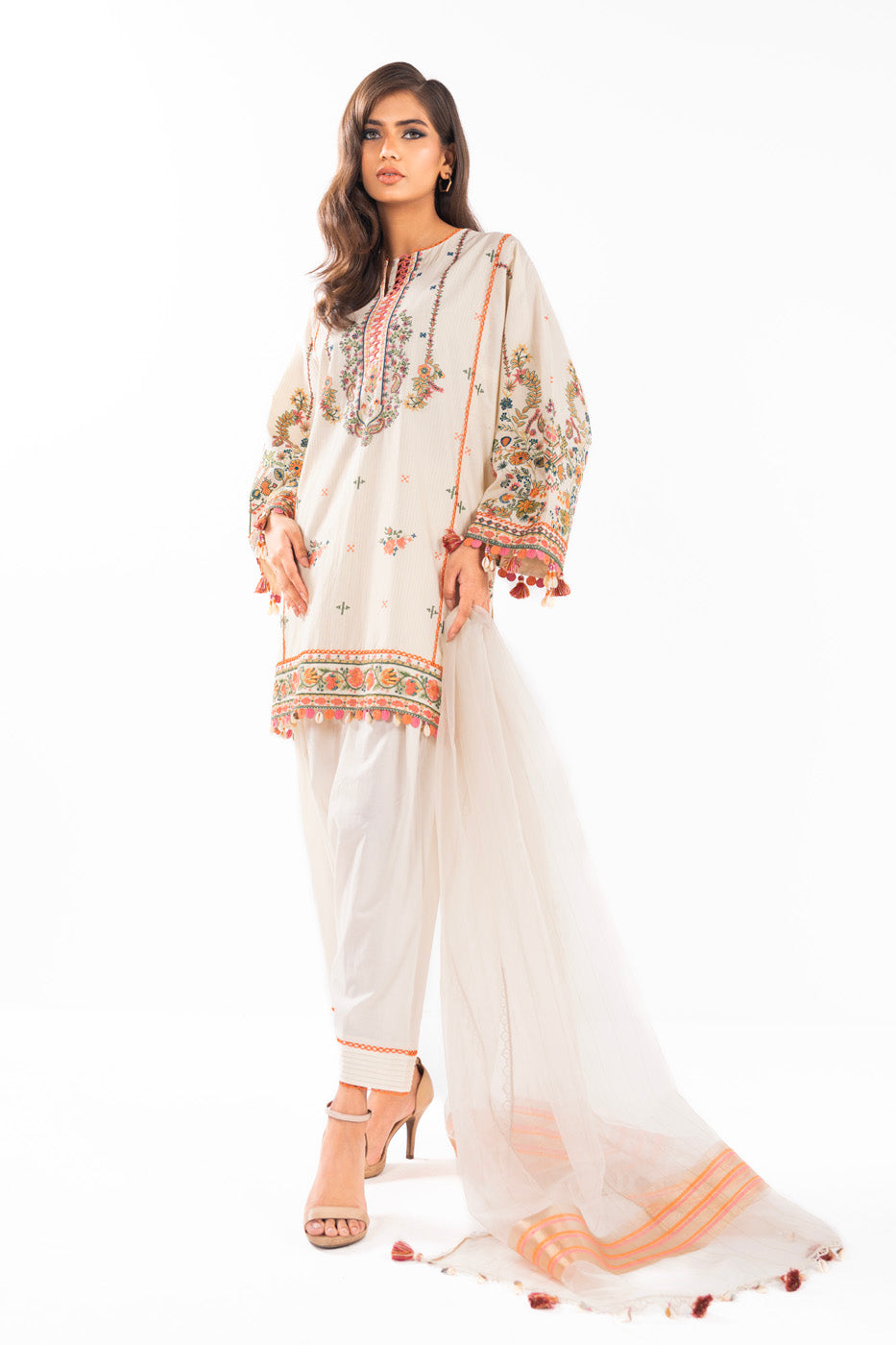 Alkaram | Luxury Lawn 24 | EC-03-24 - Khanumjan  Pakistani Clothes and Designer Dresses in UK, USA 