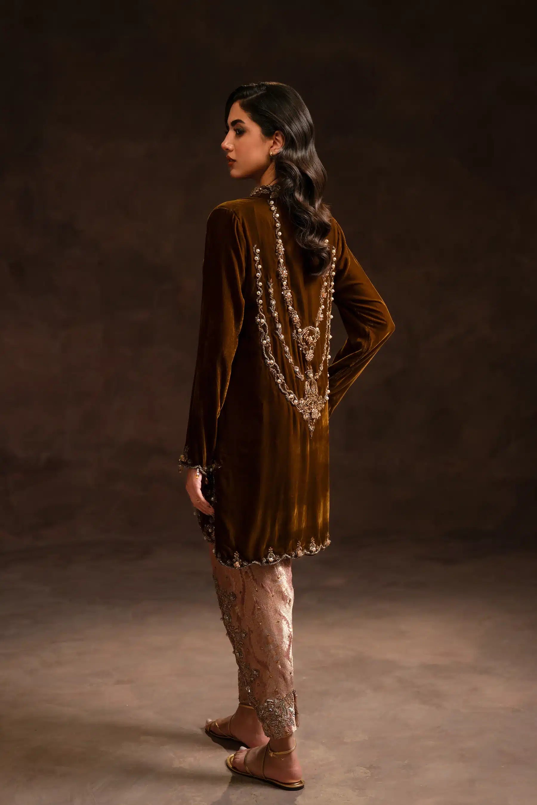 Ammara Khan | Velvet 23/24 | MODERN SHIRT AND SHALWAR SET (D-09C) - Khanumjan  Pakistani Clothes and Designer Dresses in UK, USA 