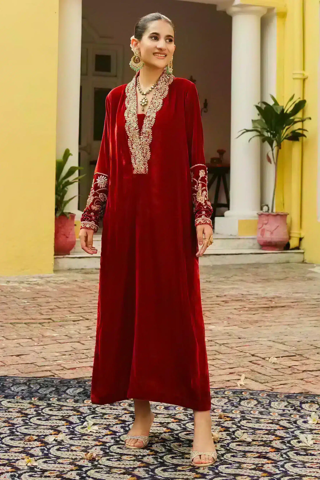 Ammara Khan | Velvet 23/24 | RICH RUST AND GOLD VELVET LONG SHIRT (D-04) - Khanumjan  Pakistani Clothes and Designer Dresses in UK, USA 