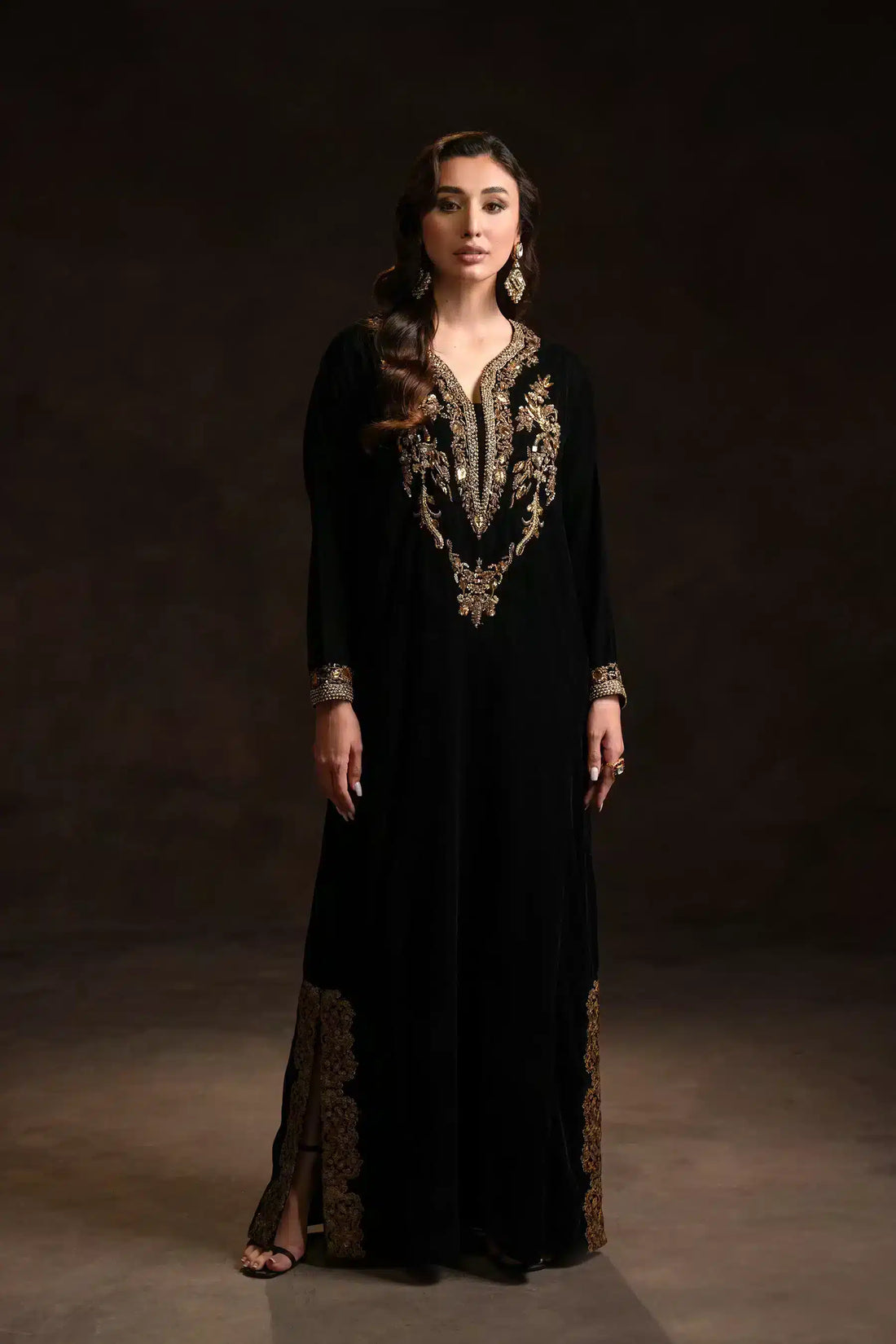 Ammara Khan | Kaftans 23 | BLACK VELVET KAFTAN (D-01) - Khanumjan  Pakistani Clothes and Designer Dresses in UK, USA 