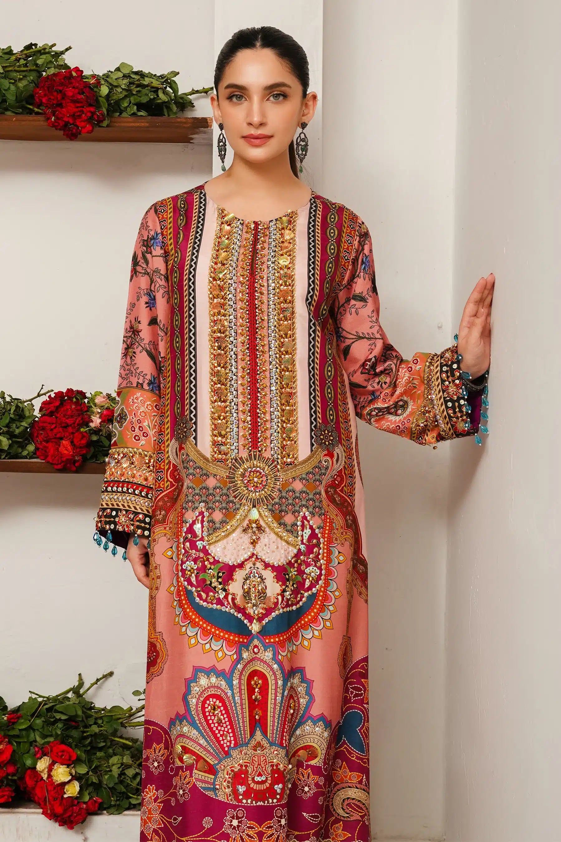 Ammara Khan | Kaftans 23 | EASTERN MAJESTY KAFTAN (D-01) - Khanumjan  Pakistani Clothes and Designer Dresses in UK, USA 