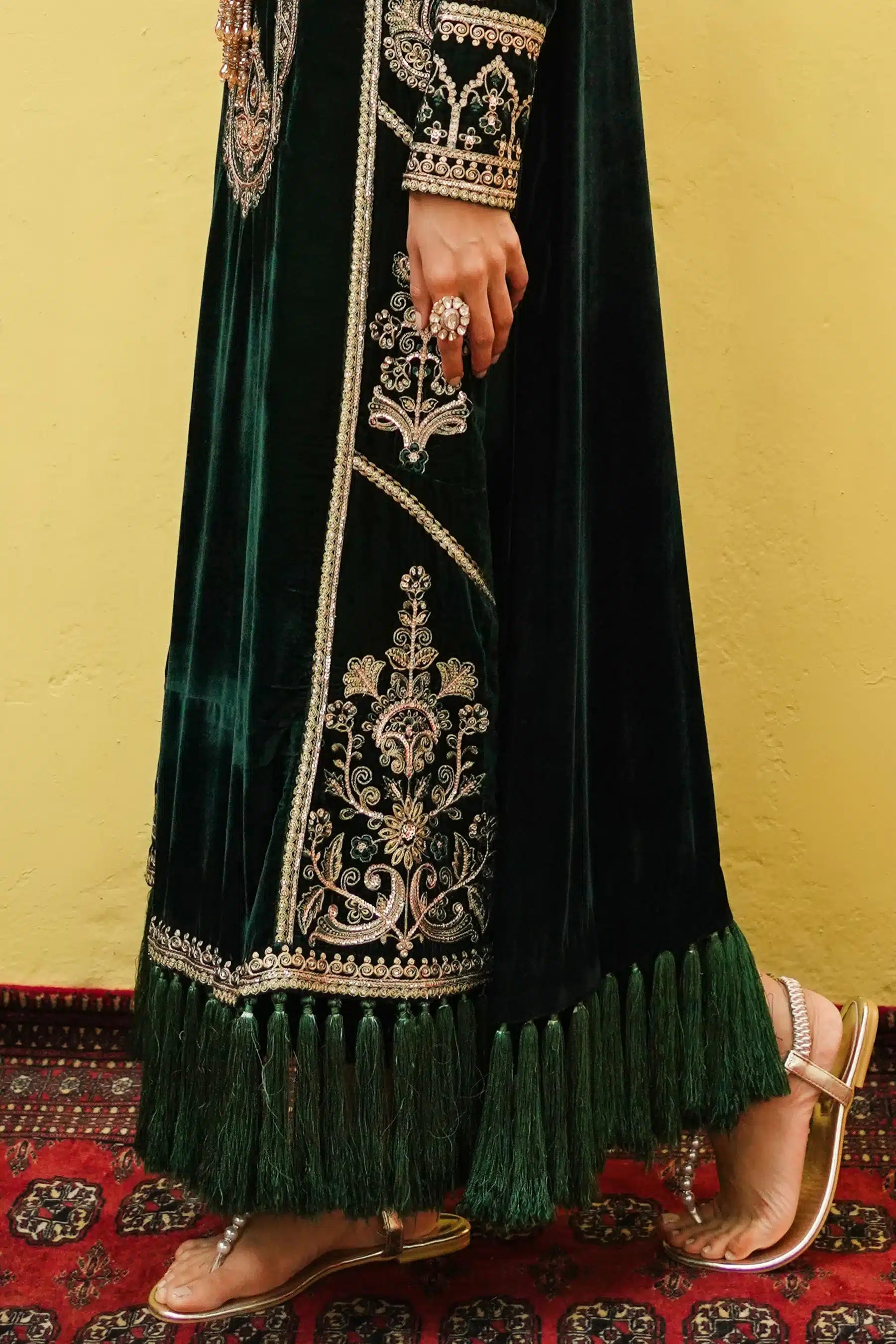 Ammara Khan | Kaftans 23 | EMERALD GREEN VELVET LUXE (D-05) - Khanumjan  Pakistani Clothes and Designer Dresses in UK, USA 