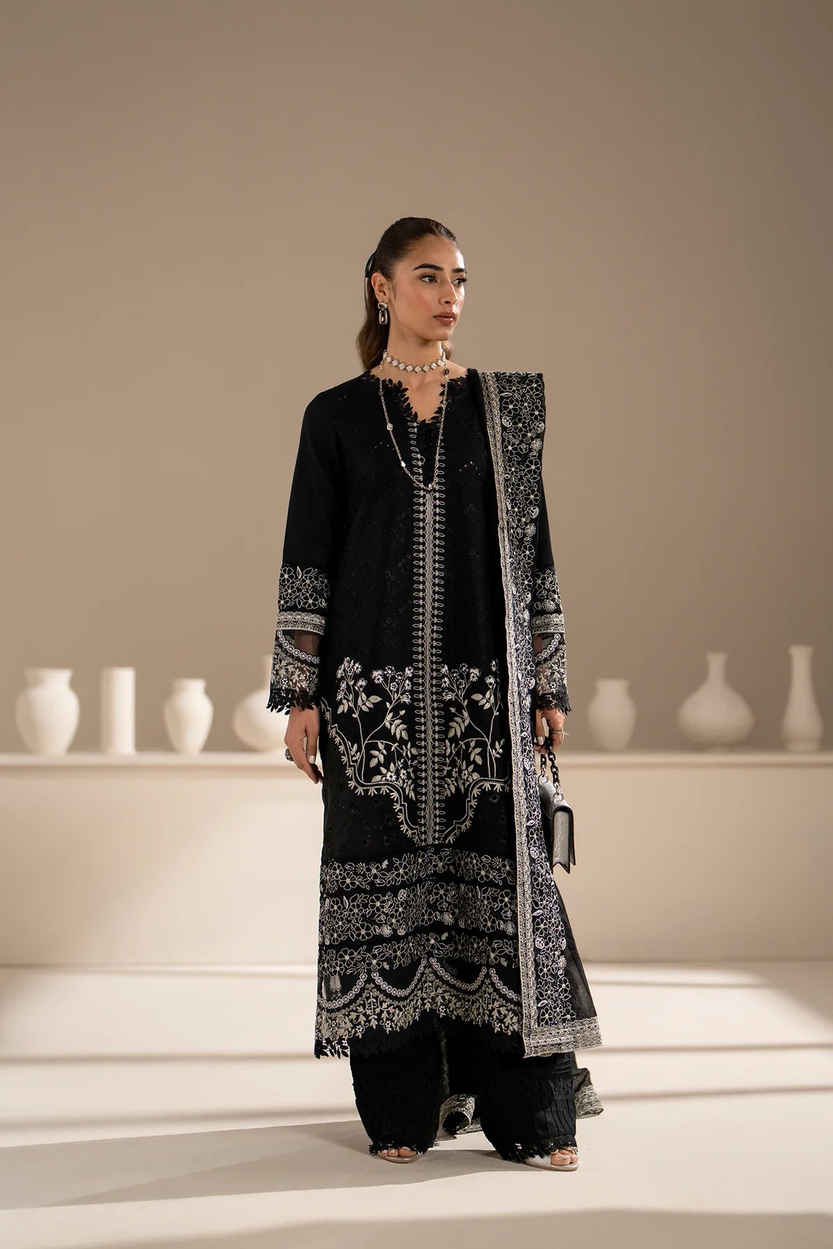 Azzal | Aghaaz Luxury Lawn | Siyah - Khanumjan  Pakistani Clothes and Designer Dresses in UK, USA 