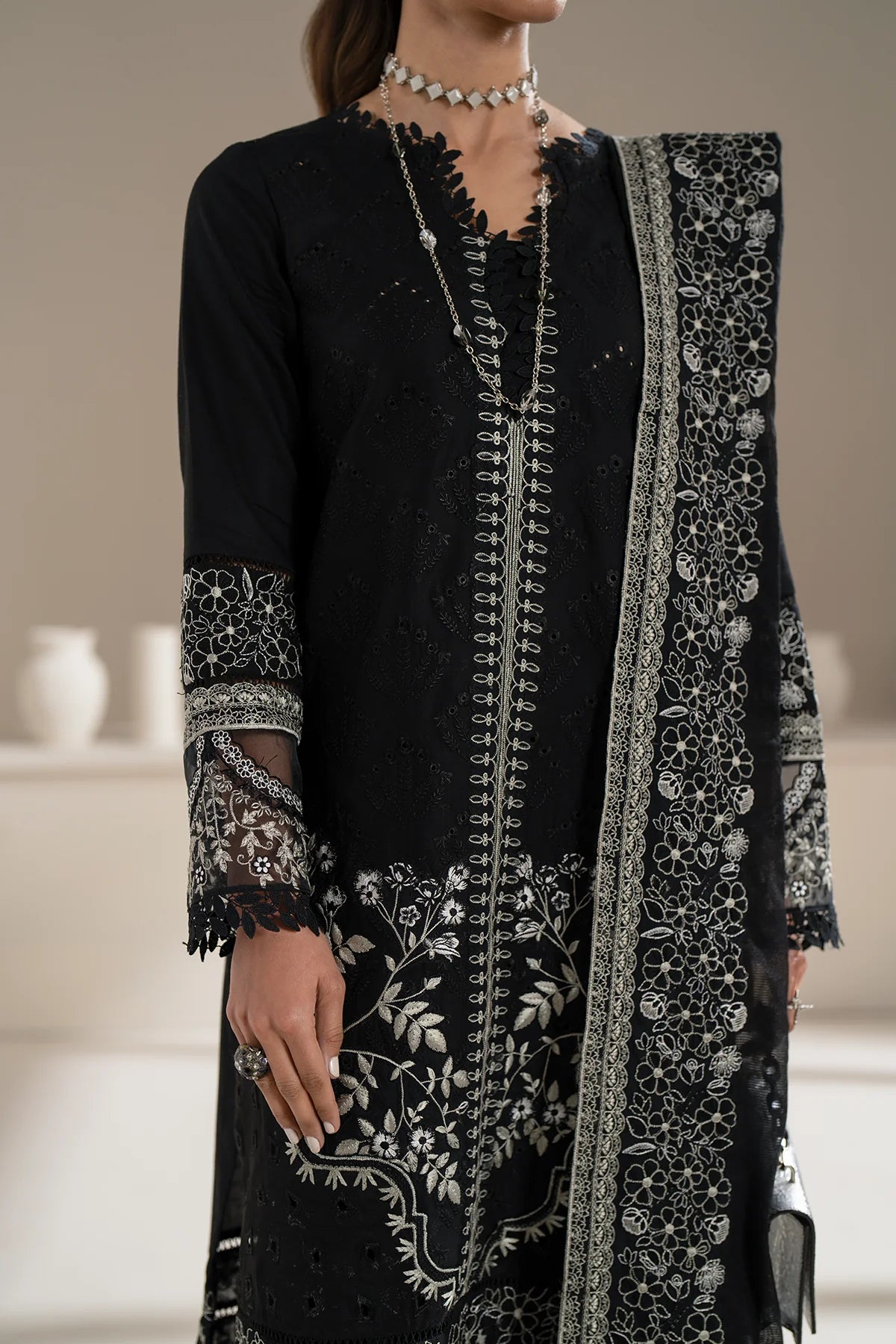 Azzal | Aghaaz Luxury Lawn | Siyah - Khanumjan  Pakistani Clothes and Designer Dresses in UK, USA 