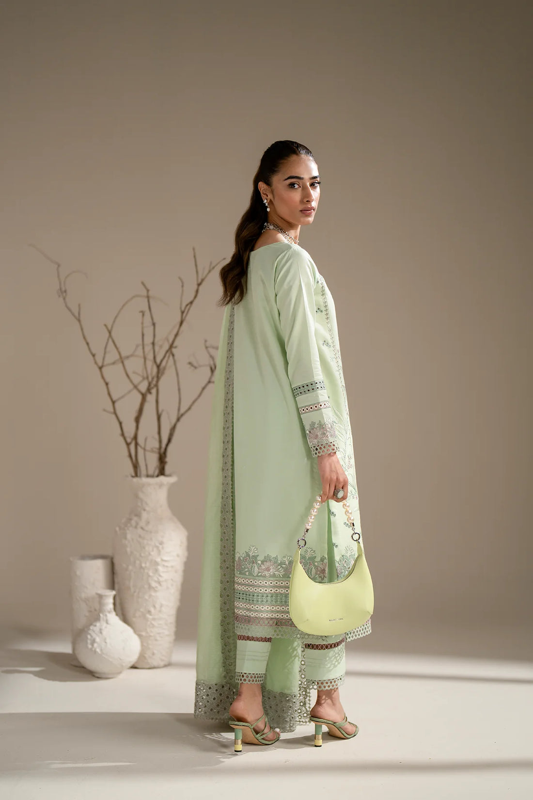 Azzal | Aghaaz Luxury Lawn | Mehak - Khanumjan  Pakistani Clothes and Designer Dresses in UK, USA 