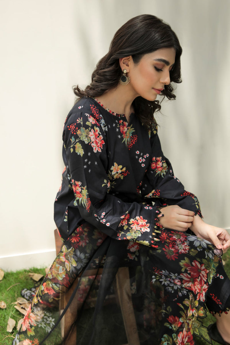 Baroque | Lawn Collection 24 | UF-208 - Khanumjan  Pakistani Clothes and Designer Dresses in UK, USA 