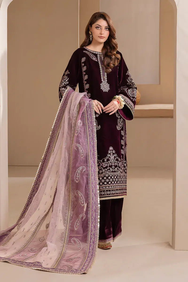 Baroque | Jahanara Luxury Velvet 23 | UF-422 - Khanumjan  Pakistani Clothes and Designer Dresses in UK, USA 