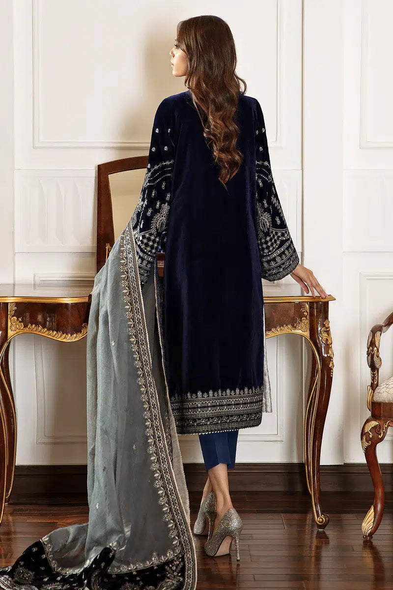 Baroque | Jahanara Luxury Velvet 23 | UF-41 - Khanumjan  Pakistani Clothes and Designer Dresses in UK, USA 