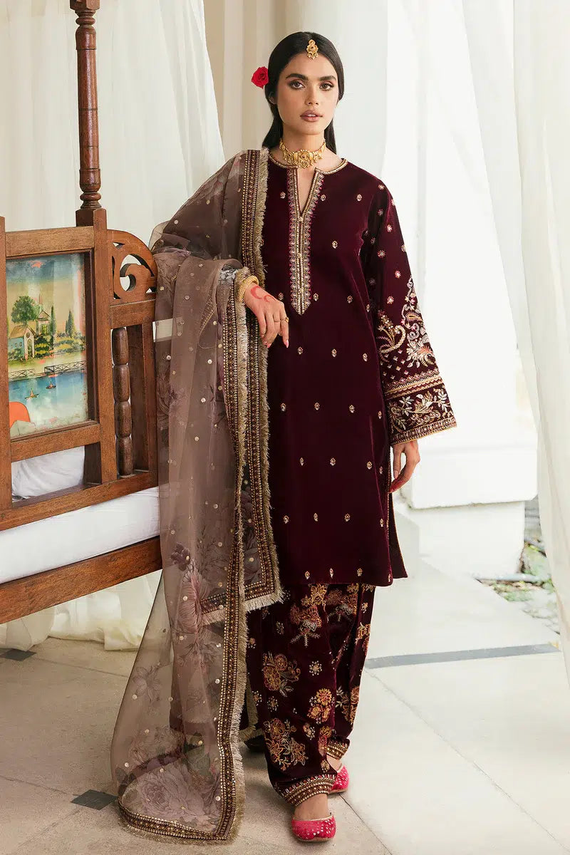 Baroque | Jahanara Luxury Velvet 23 | UF-250 - Khanumjan  Pakistani Clothes and Designer Dresses in UK, USA 