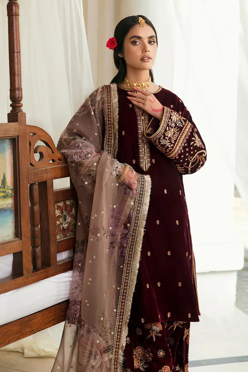 Baroque | Jahanara Luxury Velvet 23 | UF-250 - Khanumjan  Pakistani Clothes and Designer Dresses in UK, USA 