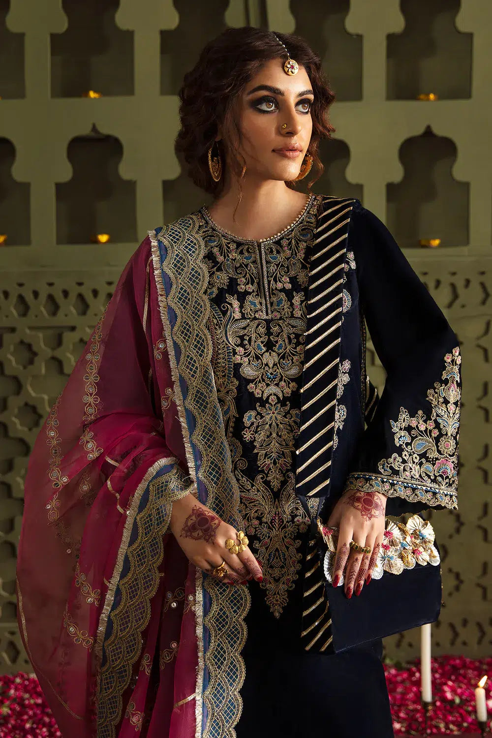 Baroque | Jahanara Luxury Velvet 23 | UF-463 - Khanumjan  Pakistani Clothes and Designer Dresses in UK, USA 