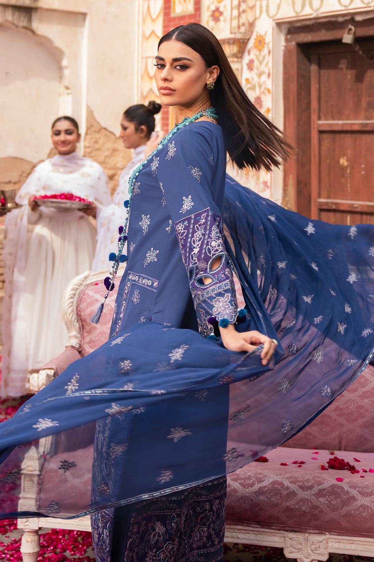 Alizeh | Rawayat Luxury Lawn 24 | Shehnaaz - Khanumjan  Pakistani Clothes and Designer Dresses in UK, USA 