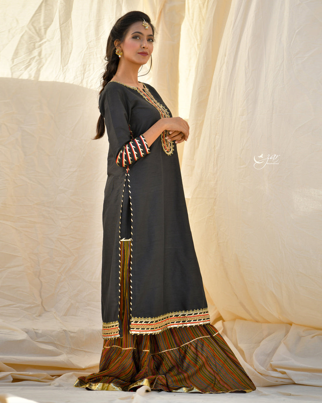 Zar | Gharara Formals | 3 PIECE EMBELLISHED SUIT - Black