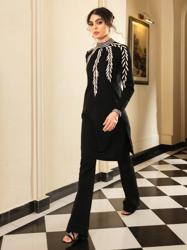 Caia | Mahiri Luxury Edit’24 | VIVACIÉ (BLACK) - Khanumjan  Pakistani Clothes and Designer Dresses in UK, USA 