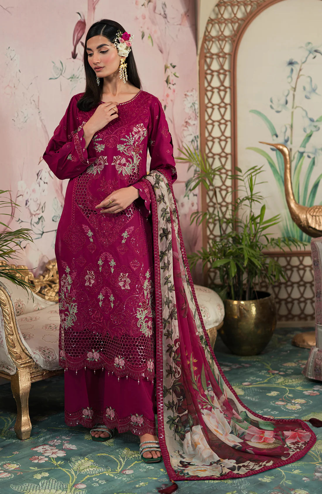 Emaan Adeel | Ayra Luxury Lawn 24 | AR-04 - Khanumjan  Pakistani Clothes and Designer Dresses in UK, USA 