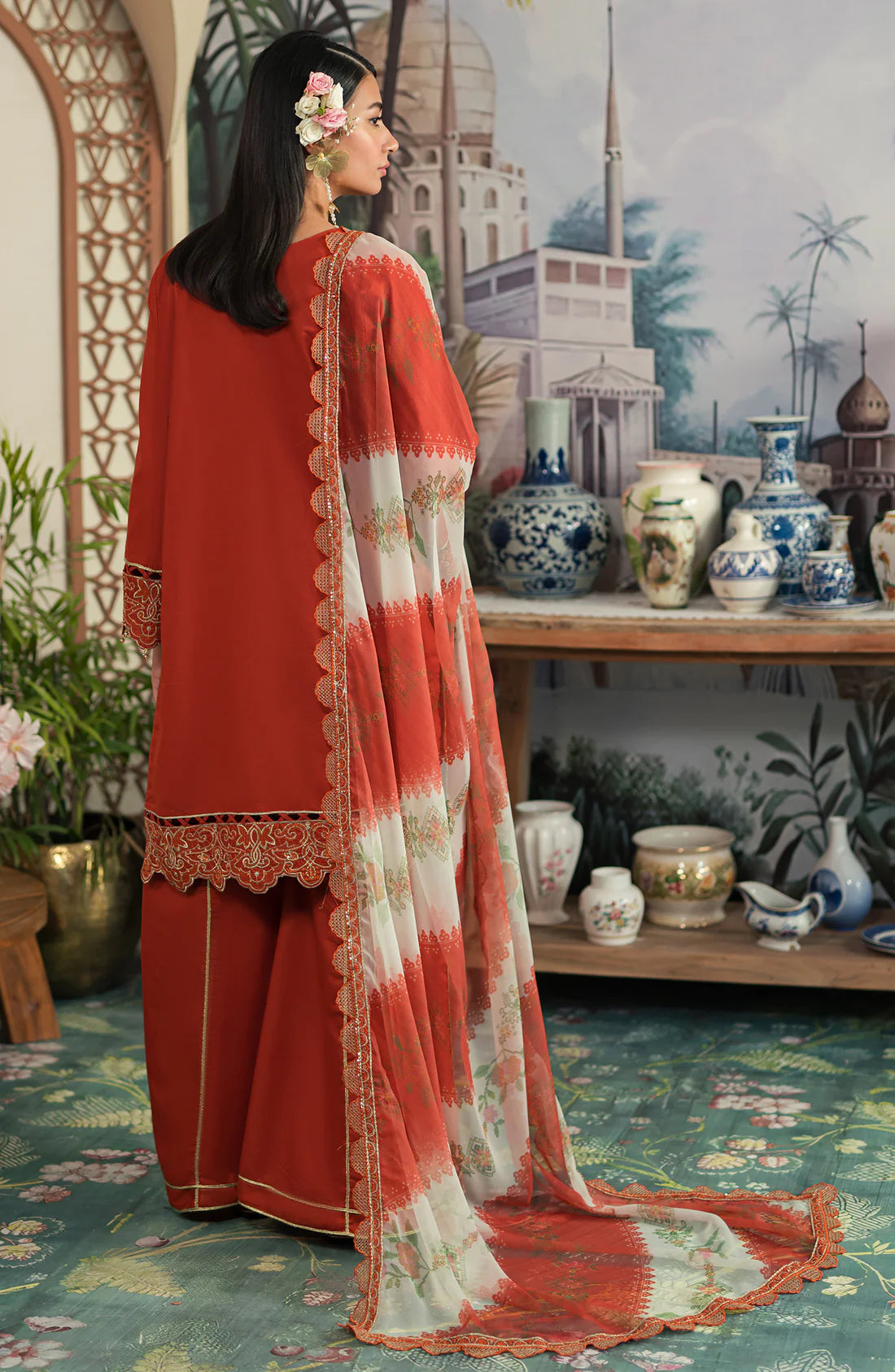 Emaan Adeel | Ayra Luxury Lawn 24 | AR-08 - Khanumjan  Pakistani Clothes and Designer Dresses in UK, USA 