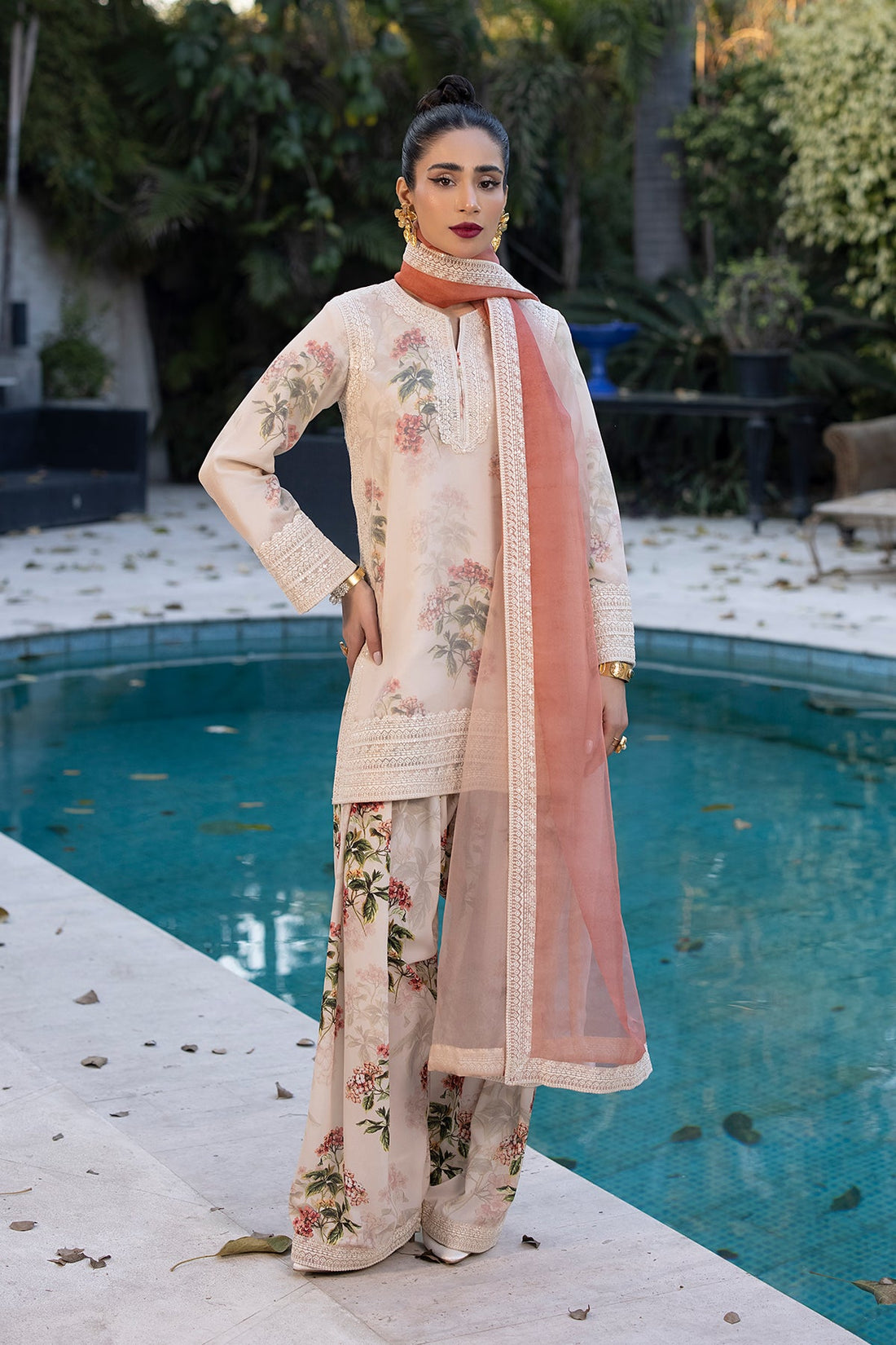 Erum Khan | Shahzeen Eid Collection | FLAMINGO - Khanumjan  Pakistani Clothes and Designer Dresses in UK, USA 