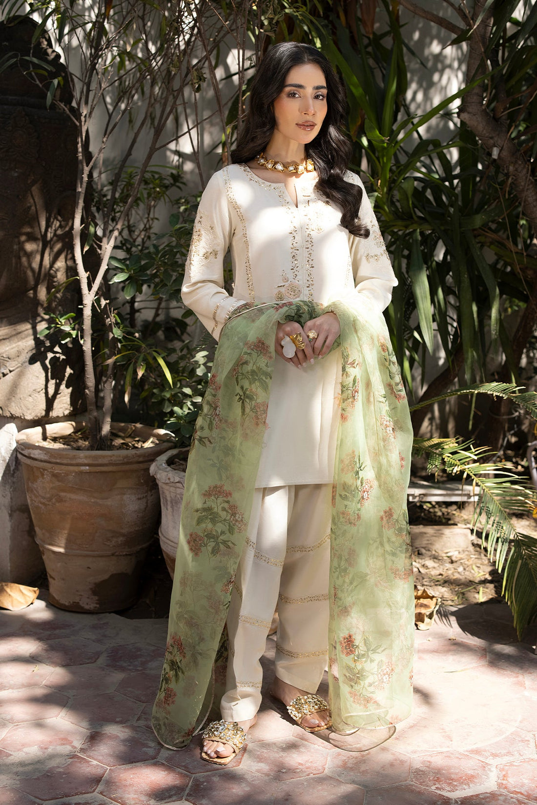 Erum Khan | Shahzeen Eid Collection | SWAN - Khanumjan  Pakistani Clothes and Designer Dresses in UK, USA 