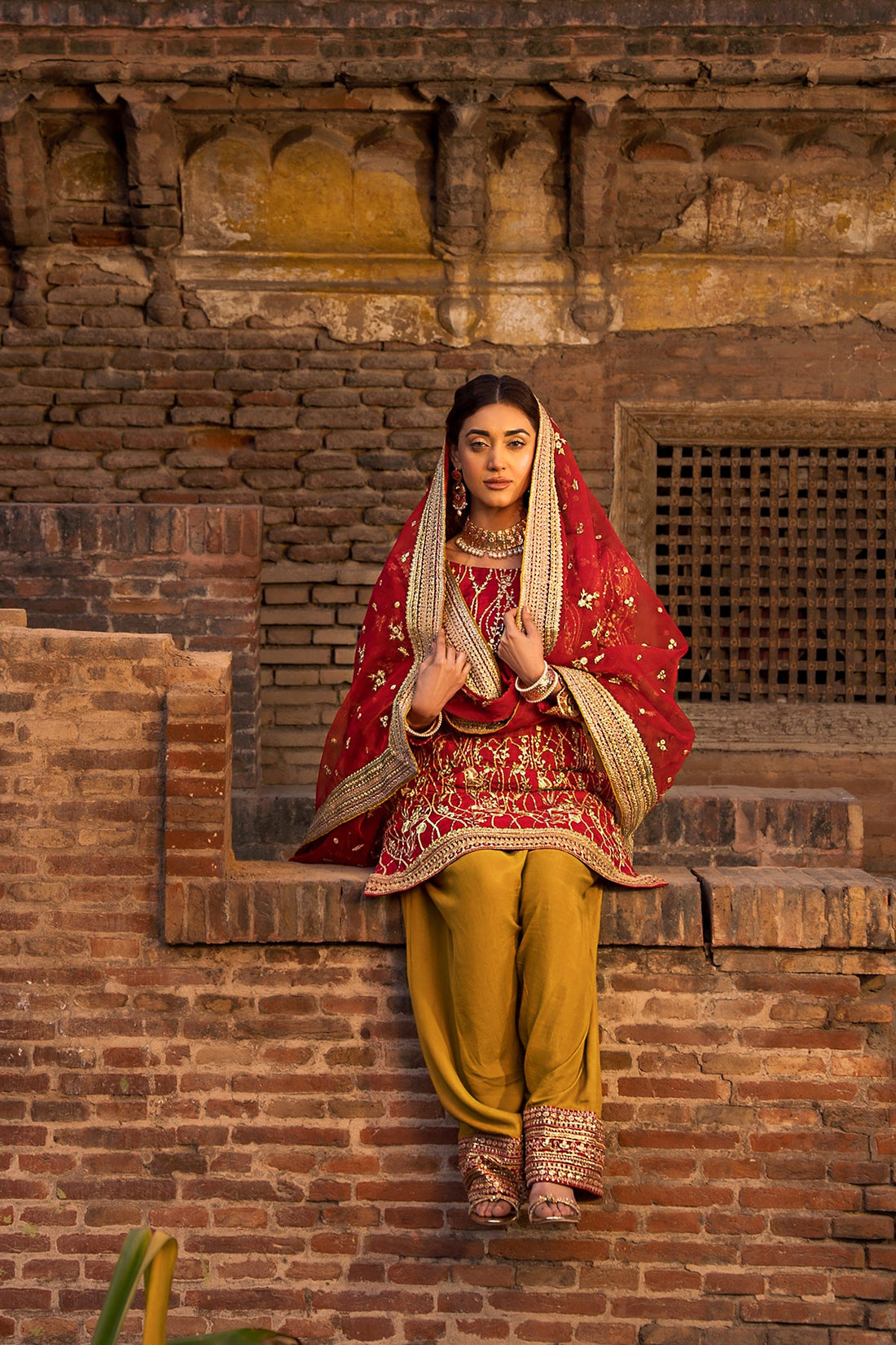 Erum Khan | Shezadian Luxe Formals | CHAND BAI - Khanumjan  Pakistani Clothes and Designer Dresses in UK, USA 