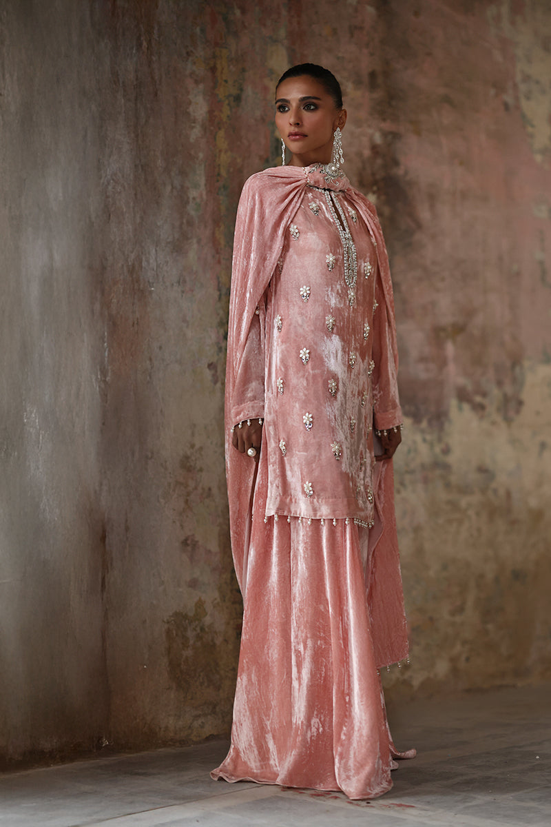 Wardha Saleem | Pure Velvet 25 | Zynia