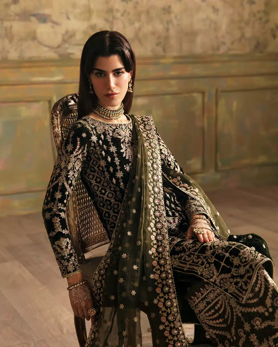 Faiza Saqlain | Manaar Luxe Formals 23 | Adara - Khanumjan  Pakistani Clothes and Designer Dresses in UK, USA 