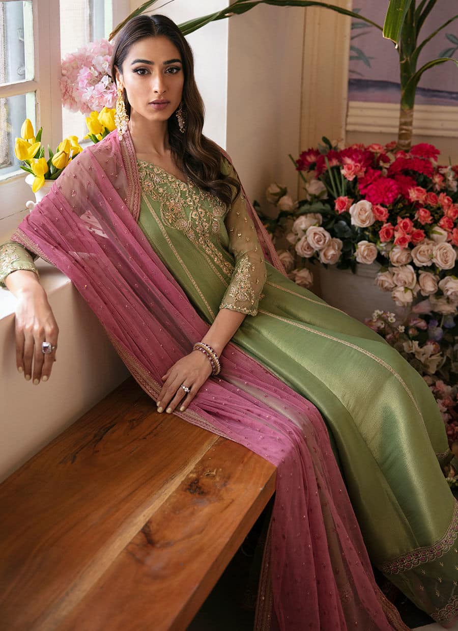 Farah Talib Aziz | Mayna Festive Luxe | ANISA APPLE GREEN - Khanumjan  Pakistani Clothes and Designer Dresses in UK, USA 