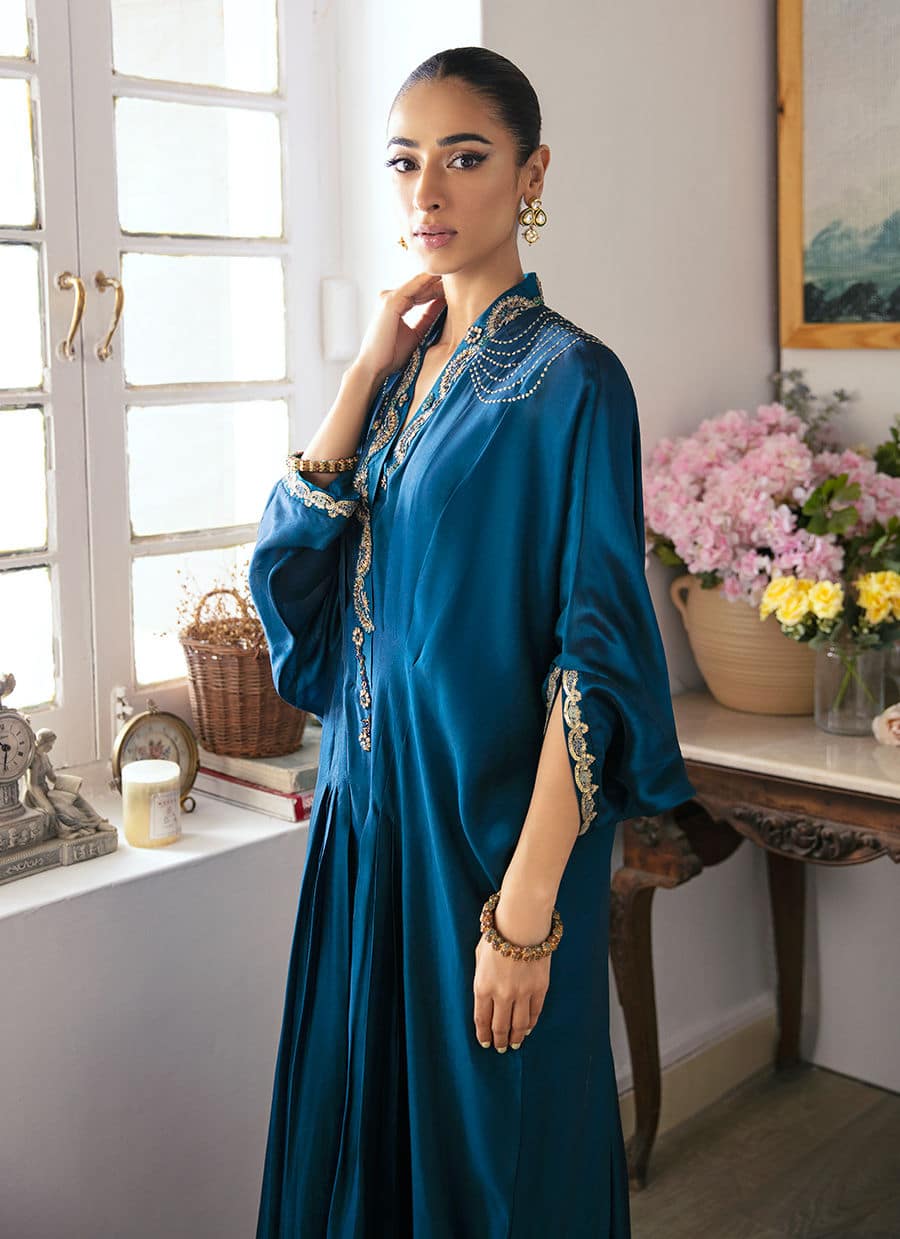 Farah Talib Aziz | Mayna Festive Luxe | Nami - Khanumjan  Pakistani Clothes and Designer Dresses in UK, USA 